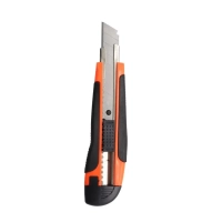 Estilete 18mm Largo Emborrachado Blister Leoarte